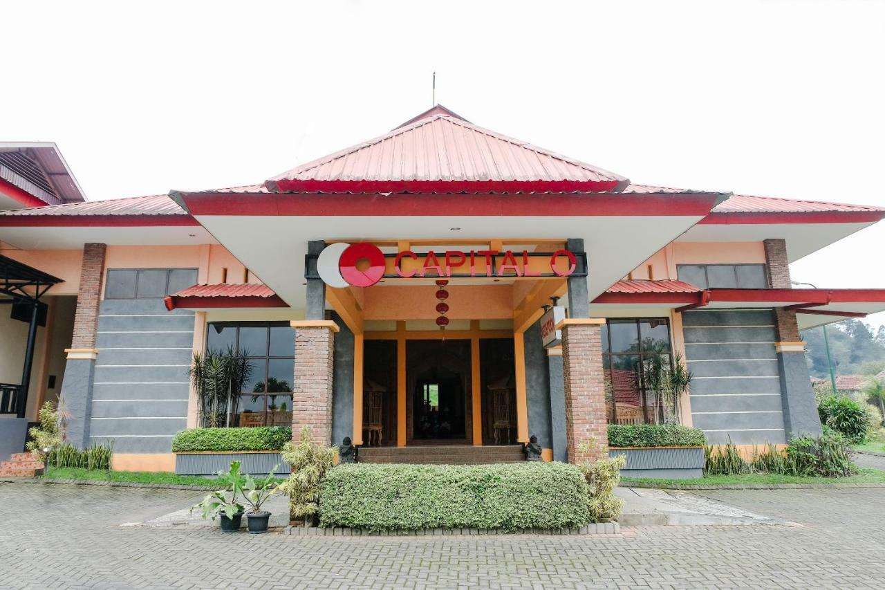 Capital O 892 Grand Pujon View Hotel And Resort バトゥ エクステリア 写真