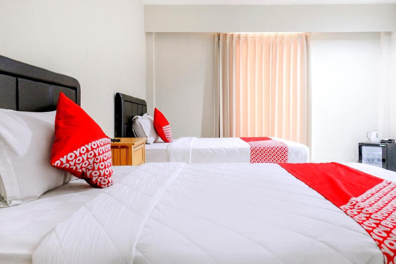 Capital O 892 Grand Pujon View Hotel And Resort バトゥ エクステリア 写真