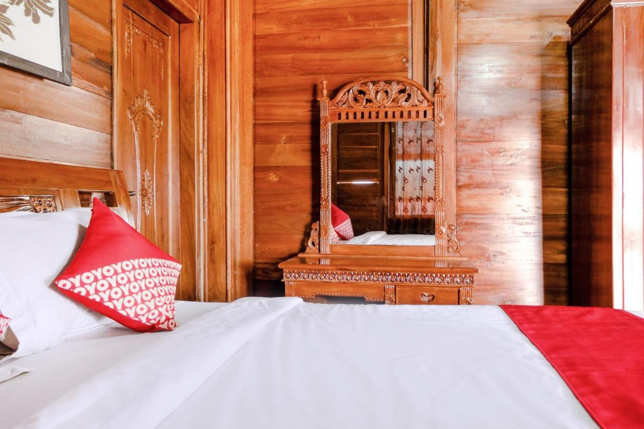 Capital O 892 Grand Pujon View Hotel And Resort バトゥ エクステリア 写真