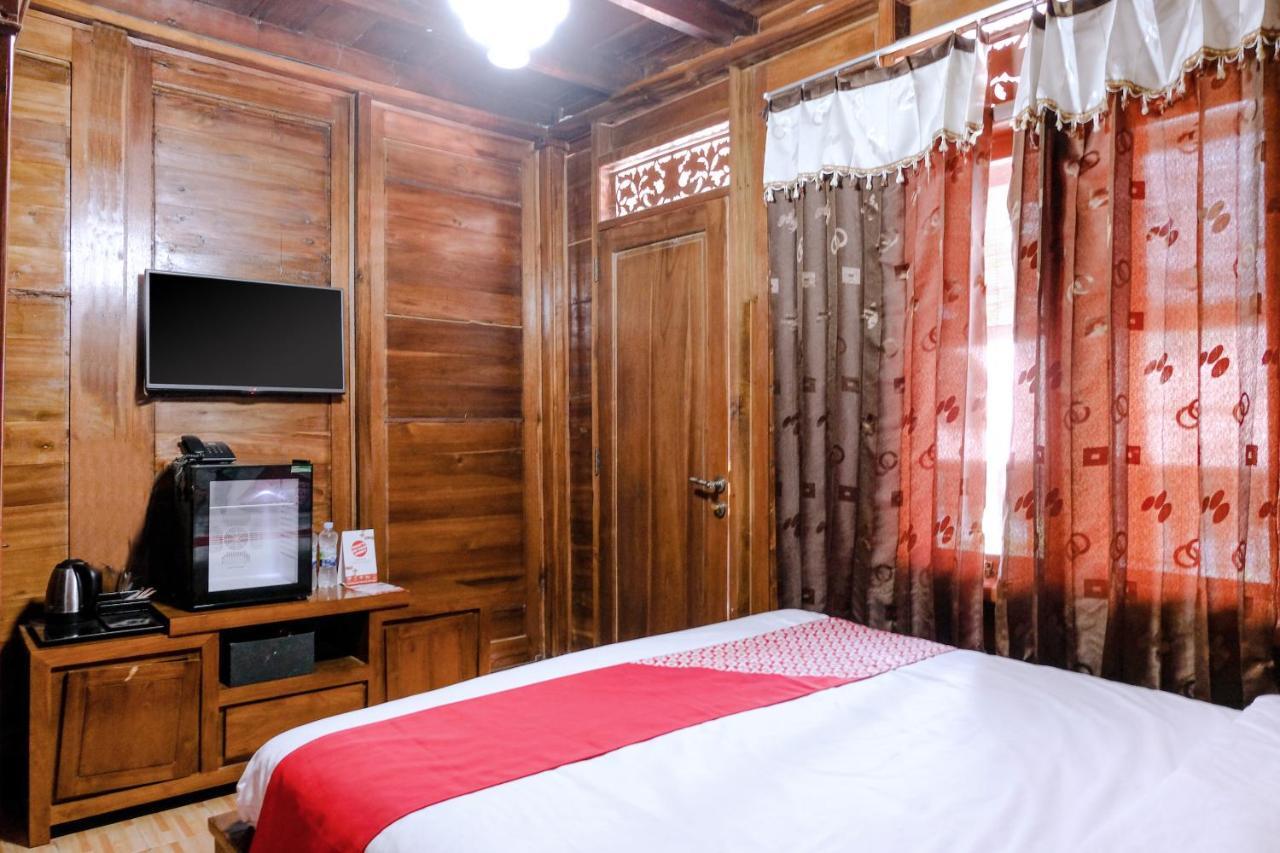 Capital O 892 Grand Pujon View Hotel And Resort バトゥ エクステリア 写真