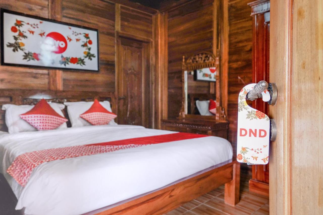Capital O 892 Grand Pujon View Hotel And Resort バトゥ エクステリア 写真